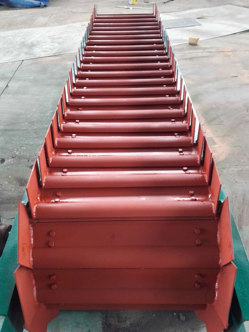 鏈板喂料機
